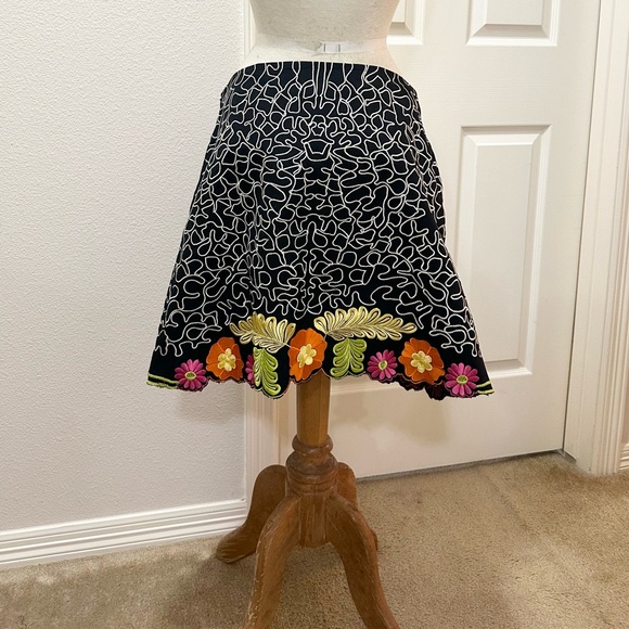 PSNY By Saman Petite Embroid Skirt, Fully Lined, Side-Zip, Black Multicolor- 12P - Picture 11 of 16